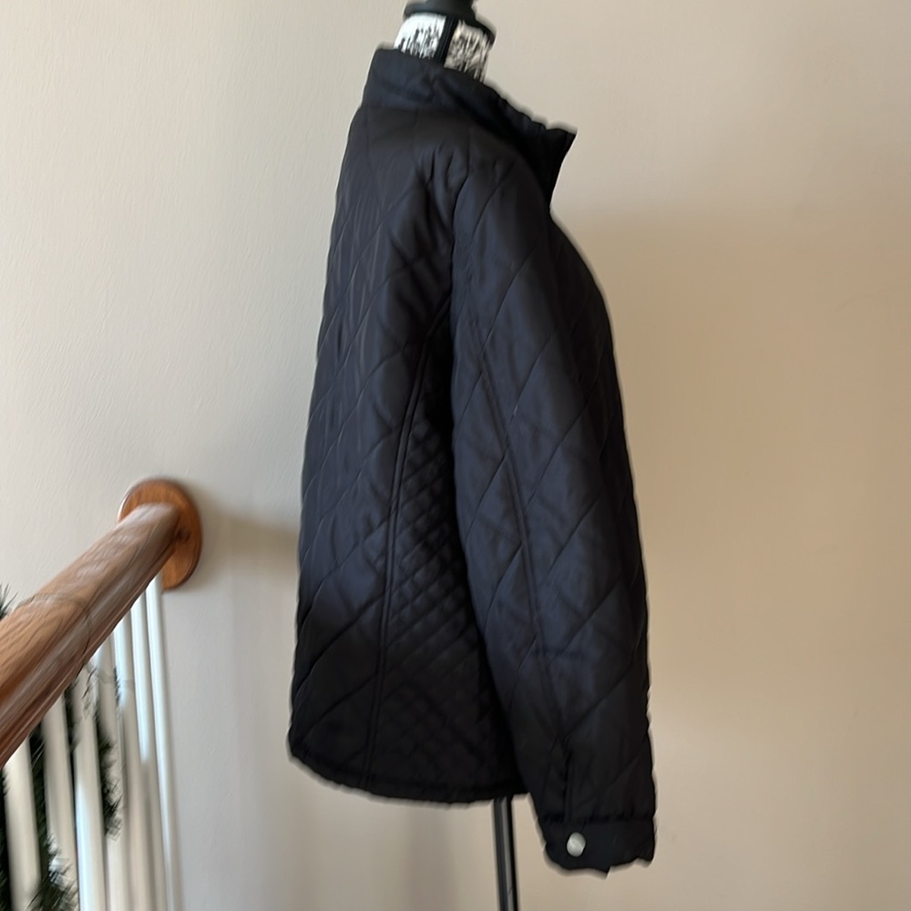 Lightweight Puffy Jacket - Picture 4 of 7
